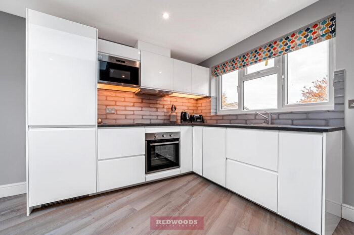 1 Bedroom Apartment To Rent In Old Windsor, SL4