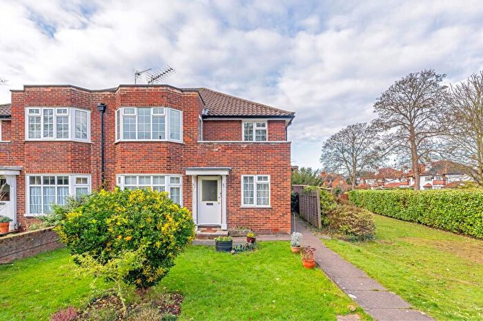 2 Bedroom Property To Rent In Church Road, Long Ditton, KT6