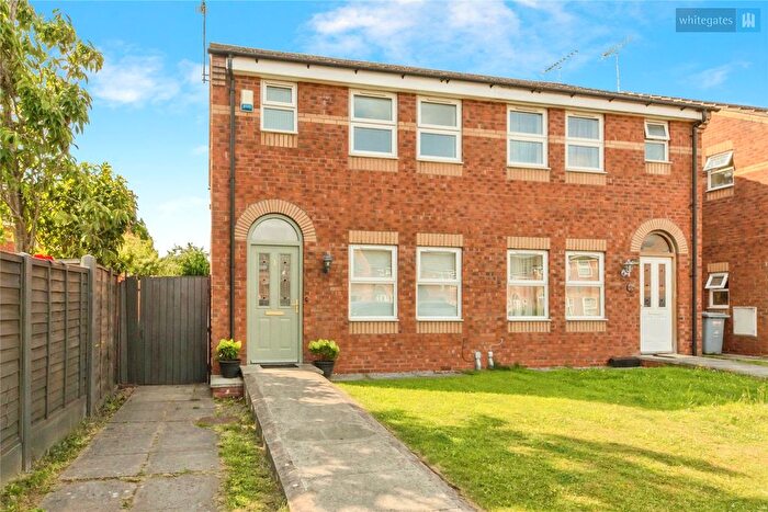 3 Bedroom Semi-Detached House For Sale In Herbert Swindells Close, Crewe, Cheshire, CW2