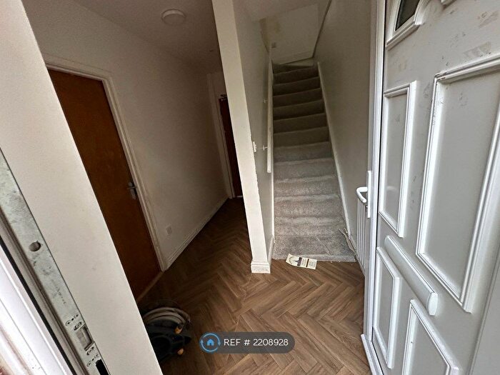 3 Bedroom End Of Terrace House To Rent In Burlington Road, Coventry, CV2