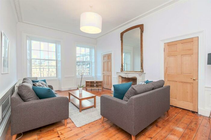 2 Bedroom Flat To Rent In Melville Place, Edinburgh, EH3