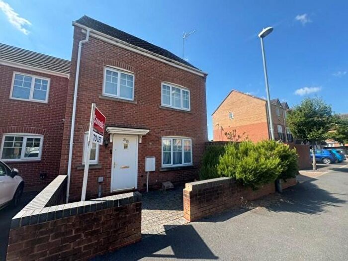 6 Bedroom Detached House To Rent In Sandringham Road, B14
