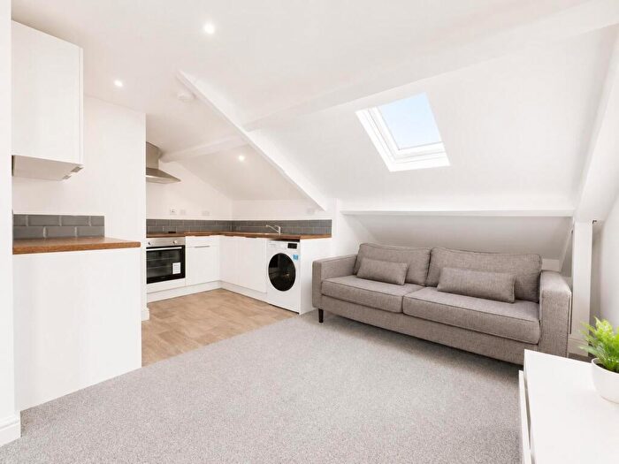 1 Bedroom Apartment To Rent In Eldon Place, Bradford, BD1