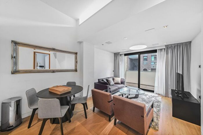 1 Bedroom Flat To Rent In Roman House, Wood Street, London, EC2Y
