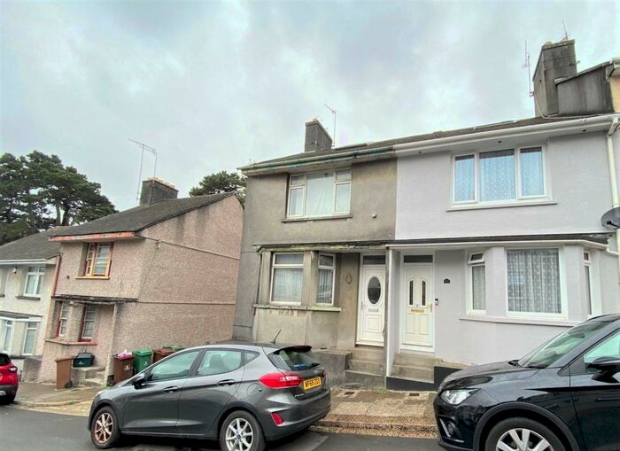 3 Bedroom House To Rent In Warleigh Avenue, Plymouth, PL2