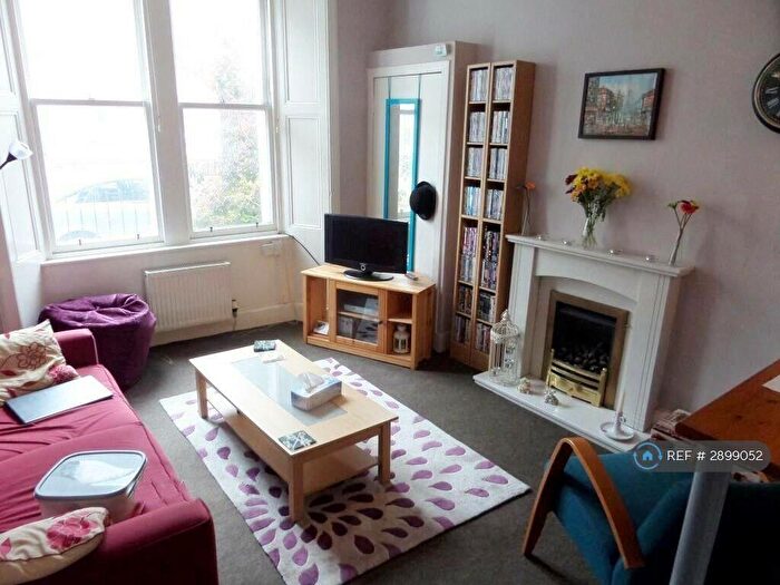 1 Bedroom Flat To Rent In Springwell Place, Edinburgh, EH11