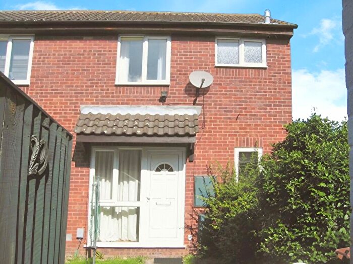 1 Bedroom House To Rent In Carters Close, Stevenage, Hertfordshire, SG2