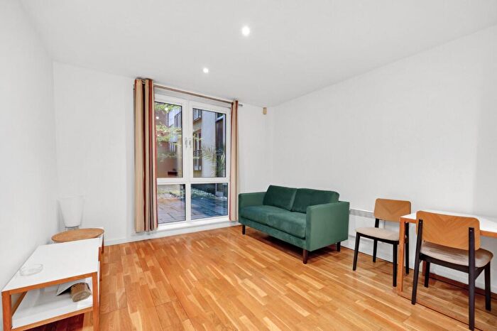 1 Bedroom Apartment To Rent In Hosier Lane, EC1A