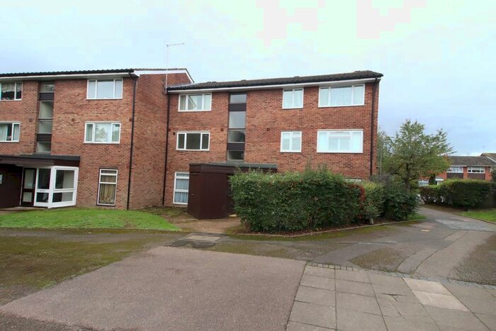 1 Bedroom Flat To Rent In Coleridge Way, Orpington, BR6
