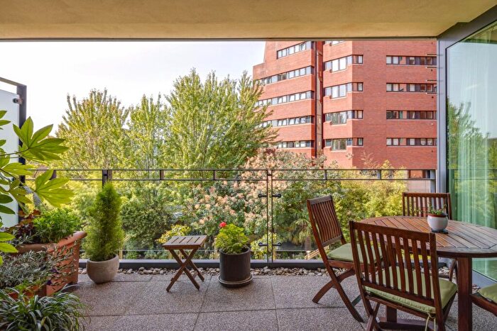 3 Bedroom Apartment For Sale In St. John's Wood Road, St. John's Wood, NW8