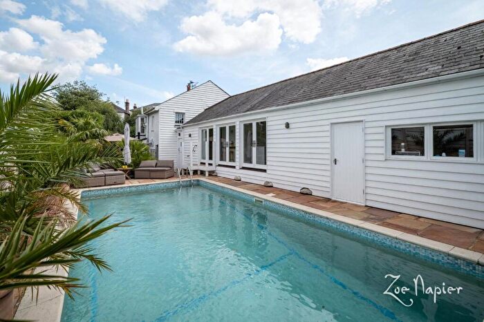 4 Bedroom Detached House For Sale In Burnham On Crouch, CM0