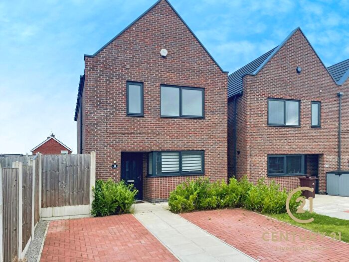 3 Bedroom Detached House To Rent In Reigate Close, L25