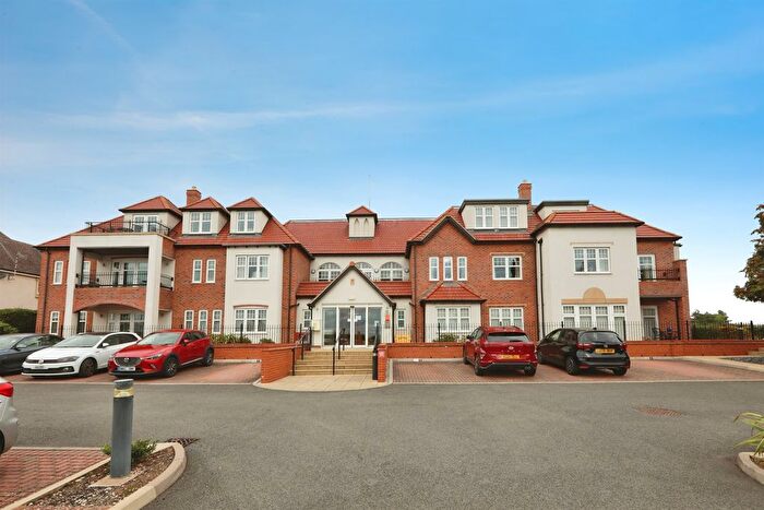 1 Bedroom Flat For Sale In Orchard Gate, Stratford-Upon-Avon, CV37