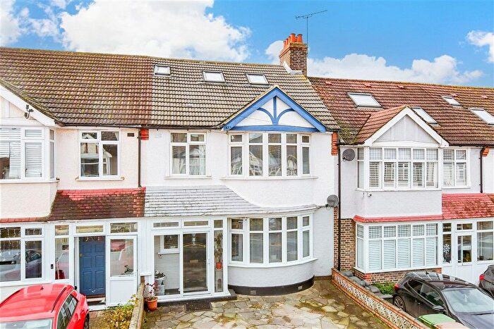 5 Bedroom Terraced House For Sale In Guildford Way, Wallington, Surrey, SM6