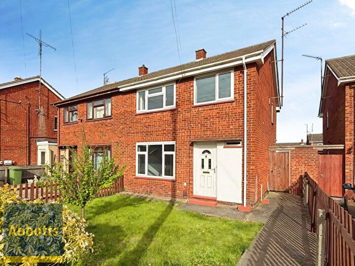 3 Bedroom Town House To Rent In Kirkgate Street, Wisbech, PE13