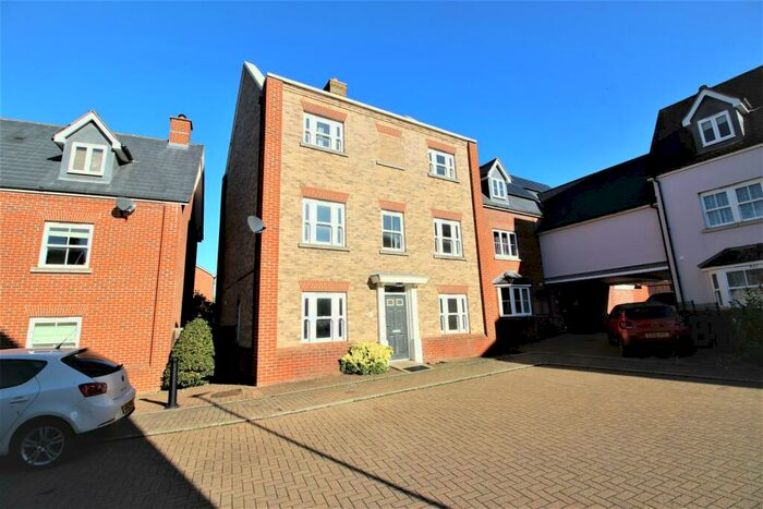 4 Bedroom Detached House To Rent In Rouse Way, Colchester, CO1