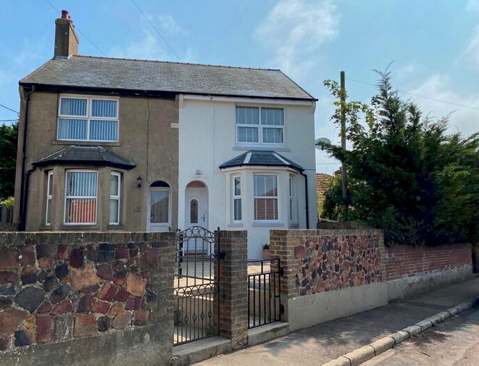 Houses for sale in Kingsdown, Kent