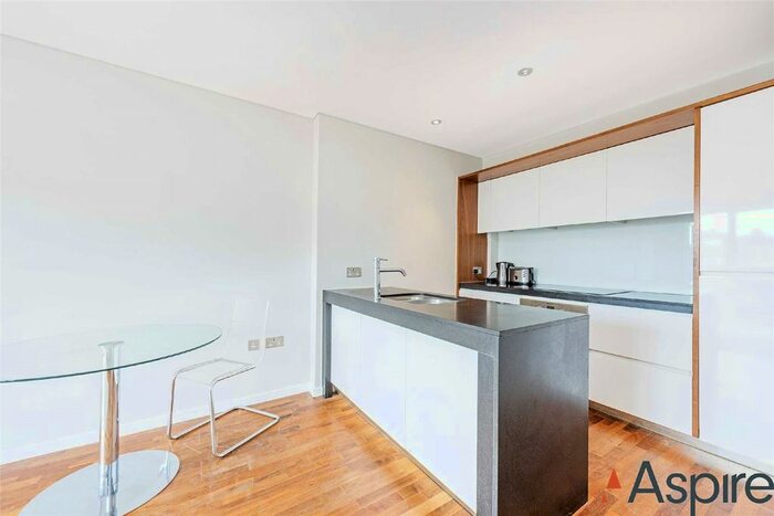 2 Bedroom Flat To Rent In Blueprint Apartments, London, SW12