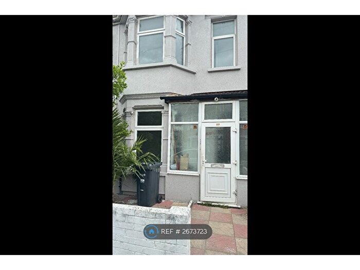 4 Bedroom Terraced House To Rent In Britannia Road, Essex, IG1