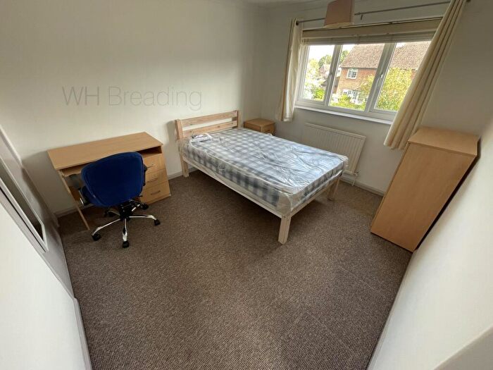 4 Bedroom Semi-Detached House To Rent In Crown Gardens, Canterbury, CT2