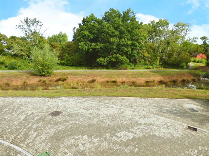 2 Bedroom Semi-Detached House For Sale In Cranesbill Road, Curbridge, Southampton, SO30
