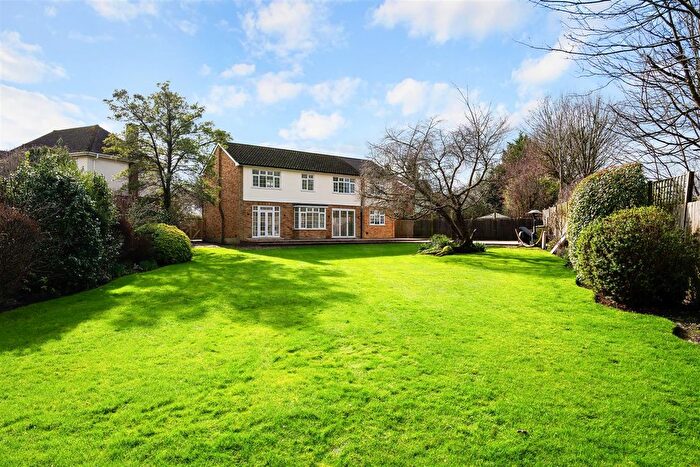 5 Bedroom Detached House For Sale In Dorling Drive, Epsom, KT17