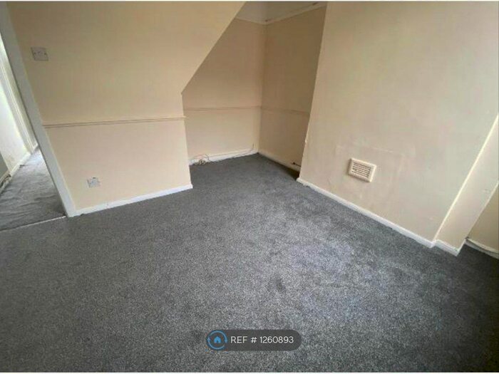 3 Bedroom Terraced House To Rent In Albany Street, Middlesbrough TS1