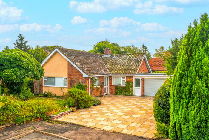 3 Bedroom Bungalow For Sale In Greenways, Holt, NR25