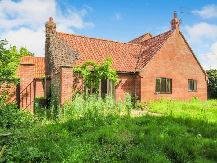 4 Bedroom Detached House For Sale In West Park Farm Close, Ickburgh, Thetford, IP26