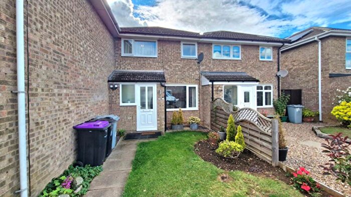 3 Bedroom Terraced House For Sale In Clover Road, Market Deeping, Peterborough, PE6