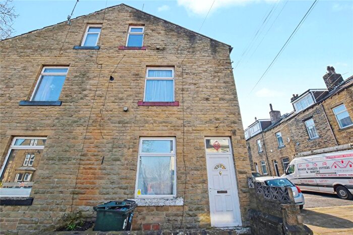 3 Bedroom Terraced House For Sale In Victoria Road, Keighley, West Yorkshire, BD21
