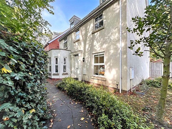 6 Bedroom Detached House To Rent In Earles Gardens, Norwich, NR4