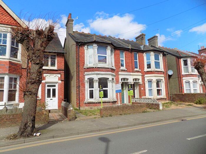 3 Bedroom Flat To Rent In Canada Grove, Bognor Regis, PO21