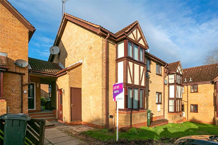 2 Bedroom House To Rent In The Pastures, Hemel Hempstead, HP1