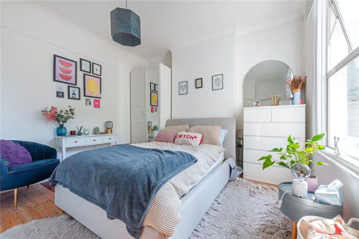 2 Bedroom Flat To Rent In Burrows Road, London, NW10