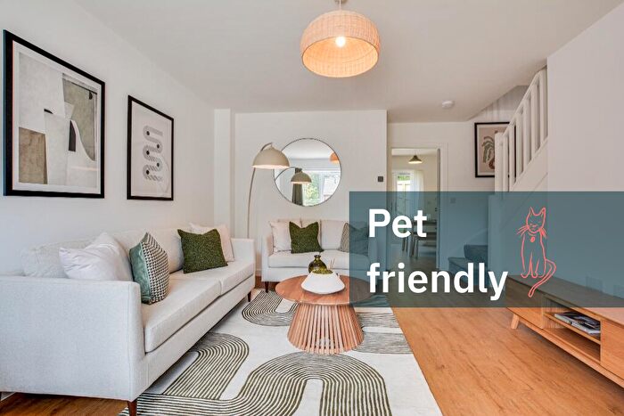 3 Bedroom Terraced House To Rent In Ridding Road, DH7