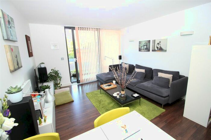 2 Bedroom Flat To Rent In Kelham Island, Sheffield, Uk, S3