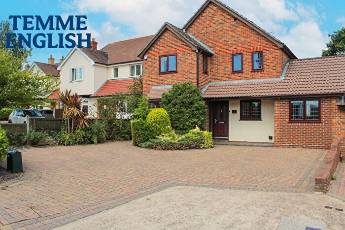 5 Bedroom Detached House For Sale In Heath Road, Ramsden Heath, CM11