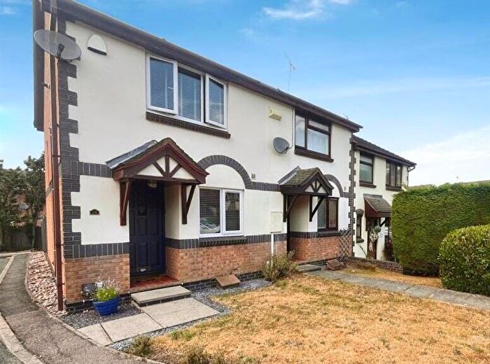 2 Bedroom End Of Terrace House To Rent In Church Gresley, DE11