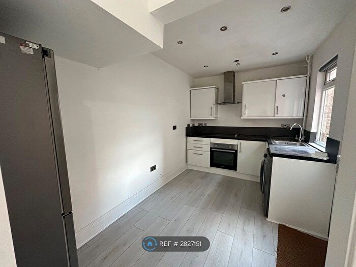 4 Bedroom Terraced House To Rent In Needham Road, Liverpool, L7