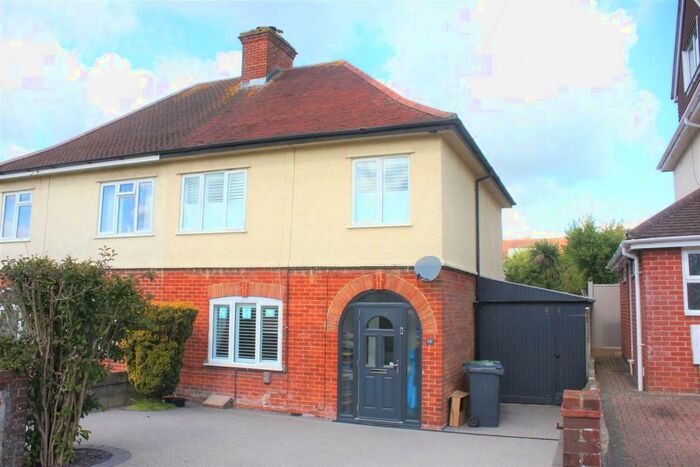 3 Bedroom Semi-Detached House To Rent In Australian Avenue, Salisbury, SP2