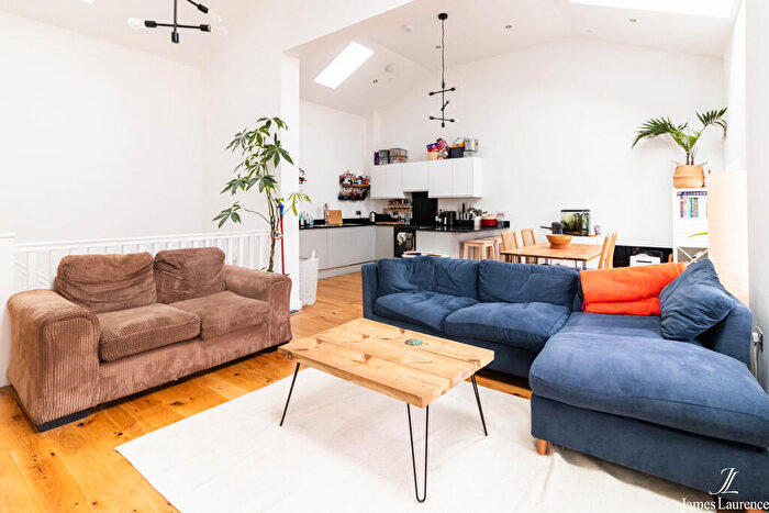 3 Bedroom Apartment To Rent In Camden Drive, Birmingham, B1