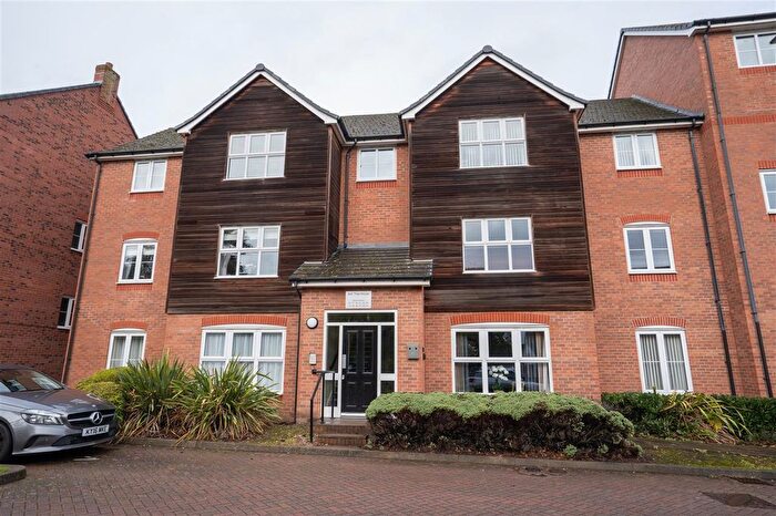 2 Bedroom Flat For Sale In Ashtree House, The Laurels, Tamworth, B78