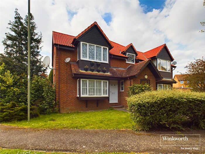 Studio To Rent In Ammanford Green, Ruthin Close, Welsh Harp Village, London, NW9