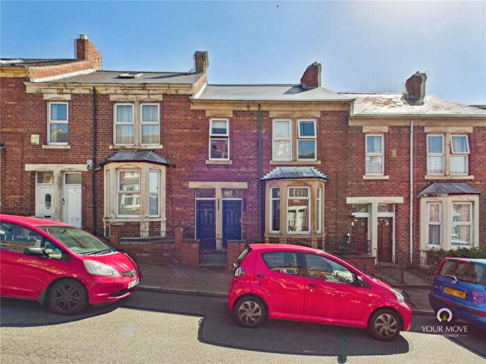 2 Bedroom Flat For Sale In St. Aidans Street, Bensham, Gateshead, NE8
