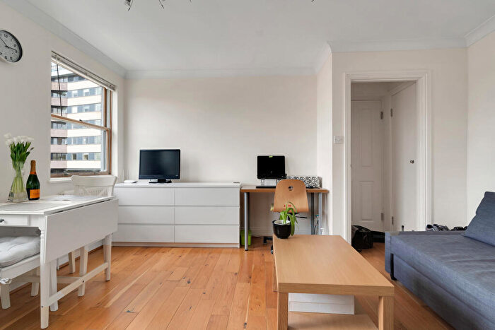 1 Bedroom Apartment To Rent In Eagle Wharf Road, Islington, London, N1