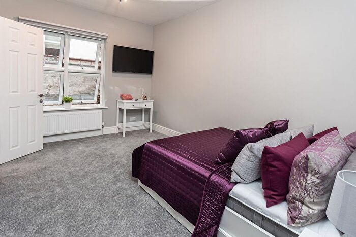 1 Bedroom Flat To Rent In St. Michaels Road, Aldershot, GU12