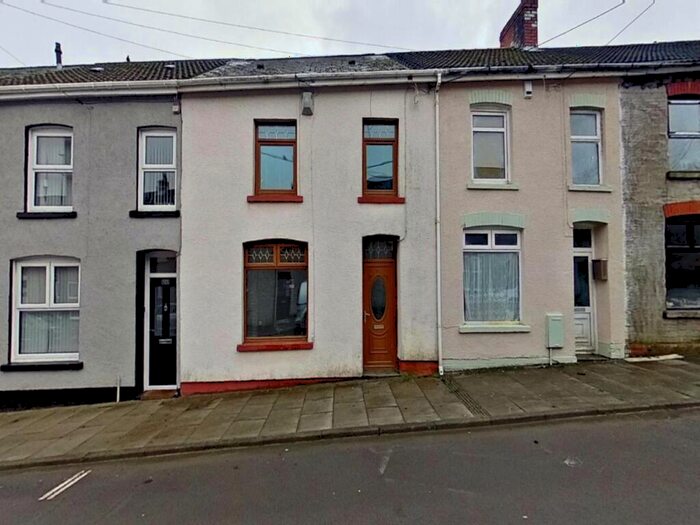 3 Bedroom House To Rent In Roman Road, Banwen, Seven Sisters, SA10