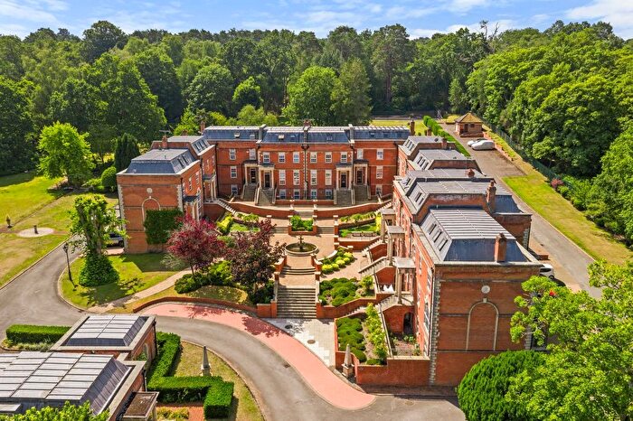 4 Bedroom Terraced House For Sale In London Road, Sunninghill, SL5