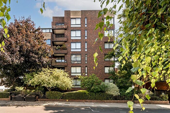 2 Bedroom Flat For Sale In Kensington Place, Kensington, W8